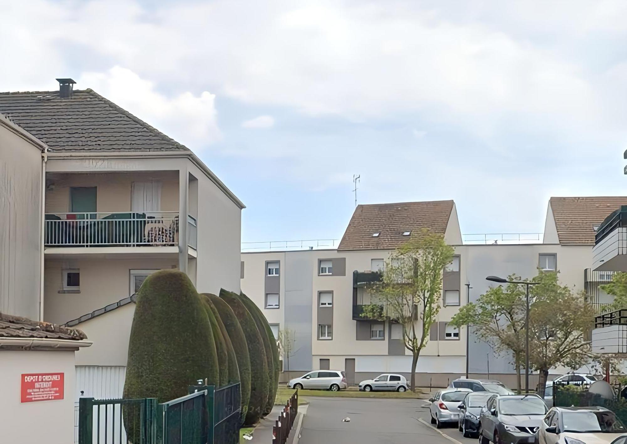 Evasion Romantique Avec Jacuzzi Savigny-le-Temple Exterior photo